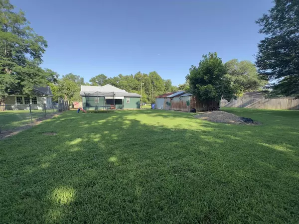 515 N Oleander Street, Grand Saline, TX 75140
