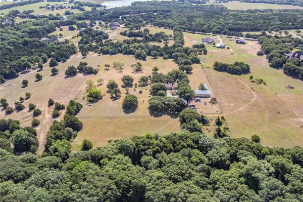 896 Decatur Cemetery Road, Decatur, TX 76234