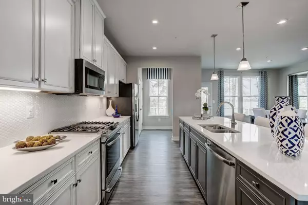 225 HICKORY HOLLOW CT, Cockeysville, MD 21030