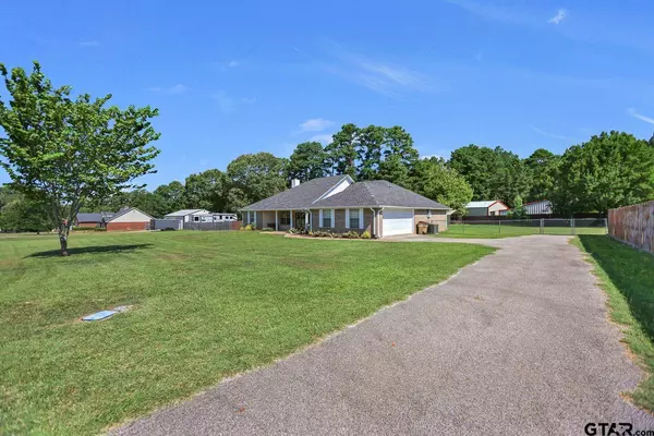 124 CR 4925, Troup, TX 75789