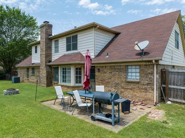 5163 BATTLE CREEK DR, Memphis, TN 38134