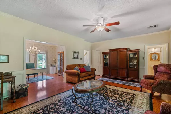 6051 CHESTER ST, Arlington, TN 38002