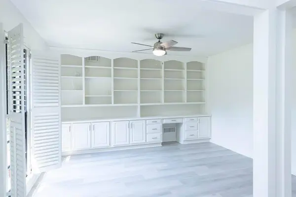 4786 Carlene WAY SW, Lilburn, GA 30047