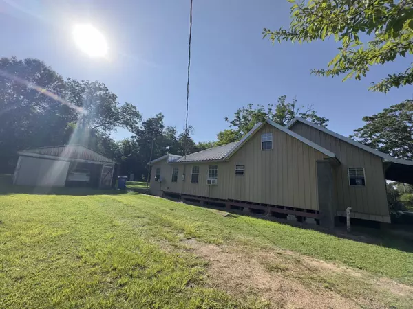 515 N Oleander Street, Grand Saline, TX 75140