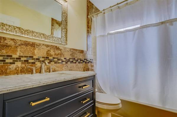 1720 TYRONE BLVD N, St Petersburg, FL 33710