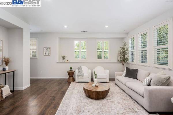 6567 S Mariposa Ct, Dublin, CA 94568