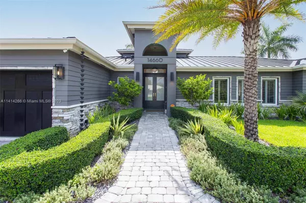 14660 SW 75th Ave, Palmetto Bay, FL 33158