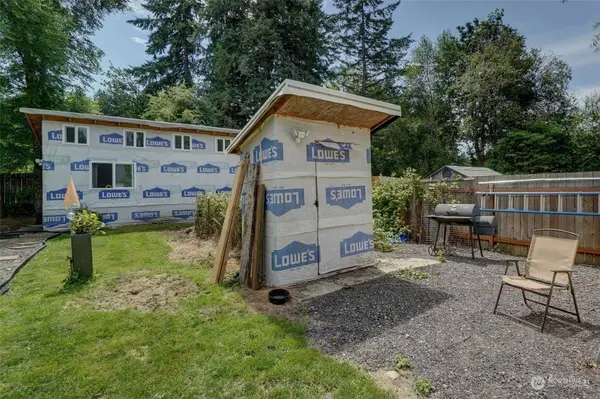 1422 SE Cedar RD, Port Orchard, WA 98367