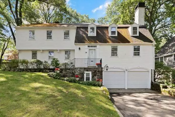 28 Pilgrim Rd, Melrose, MA 02176