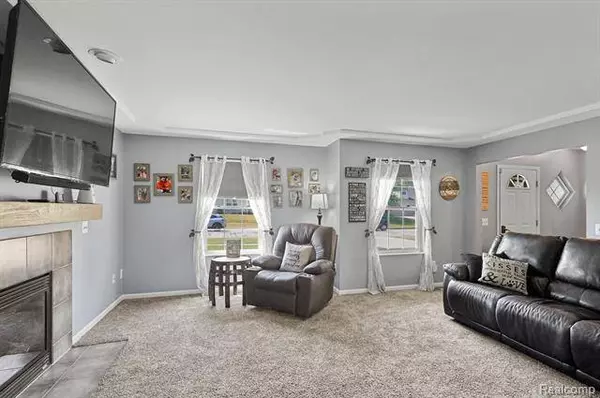 373 Brentwood Drive, Pinckney, MI 48169