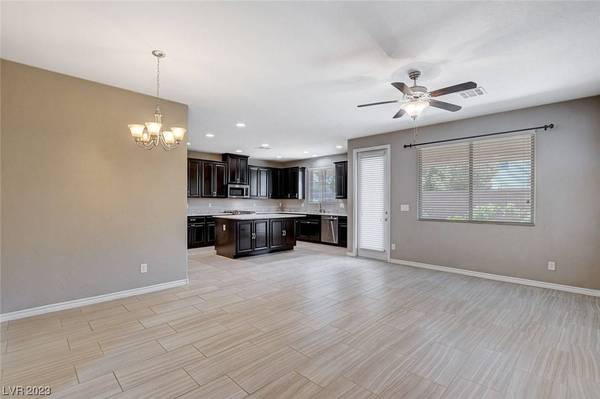 12445 Loggeta Way, Las Vegas, NV 89141