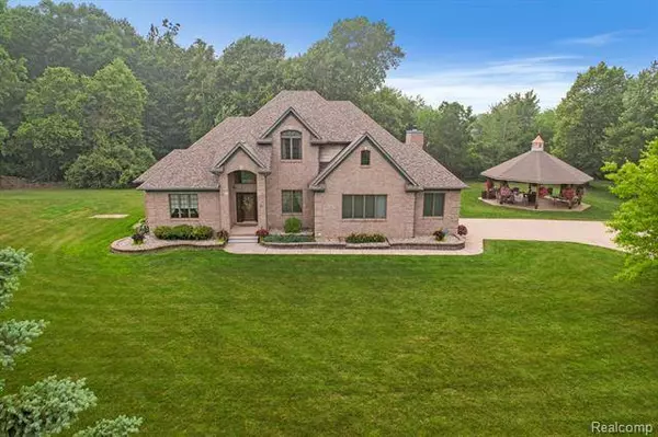 13235 Joseph, Carleton, MI 48117