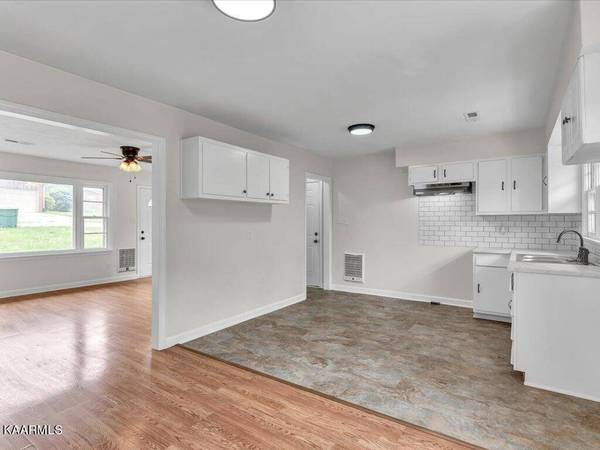 728 Overlook DR, Morristown, TN 37813