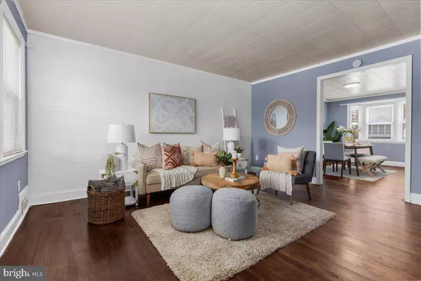 1360 PENTWOOD RD, Baltimore, MD 21239