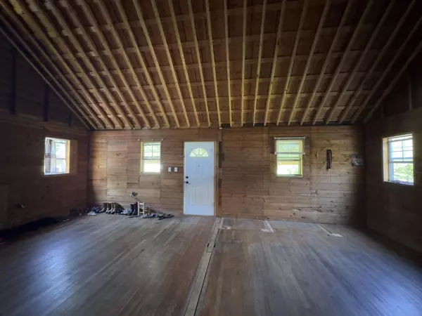 515 N Oleander Street, Grand Saline, TX 75140