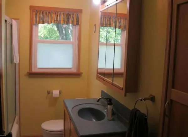 603 Peltier ST, Marshall, MN 56258