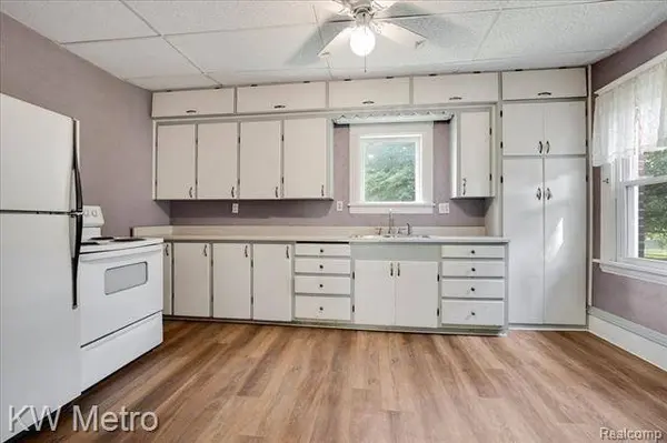 36394 FRANKLIN Street, Richmond, MI 48062