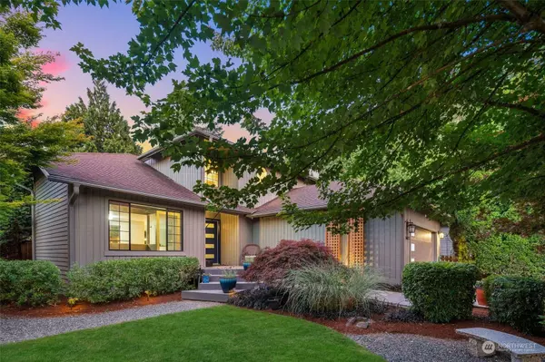 15602 159th AVE SE, Renton, WA 98058