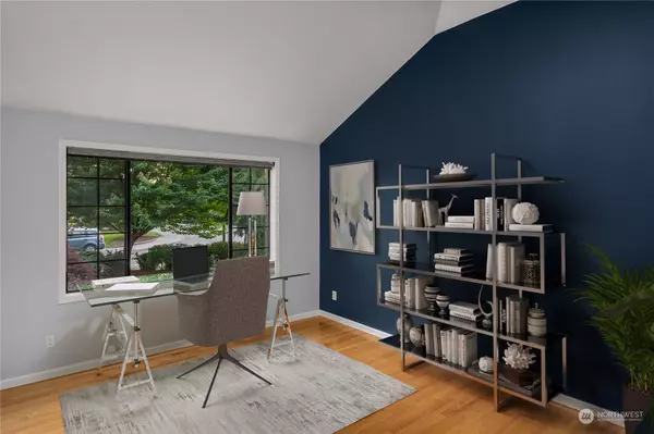 15602 159th AVE SE, Renton, WA 98058