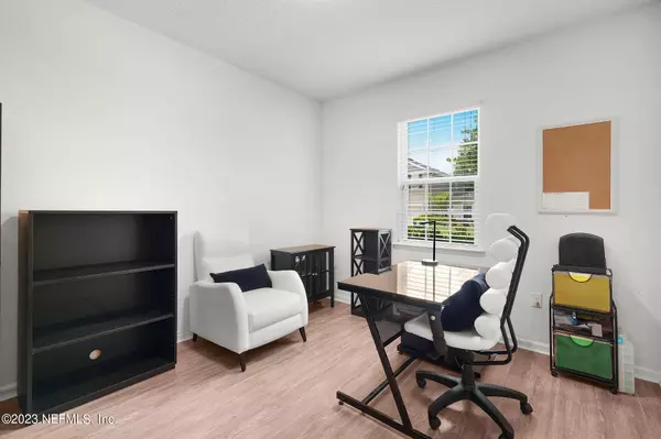 7620 SUNNYDALE LN, Jacksonville, FL 32256