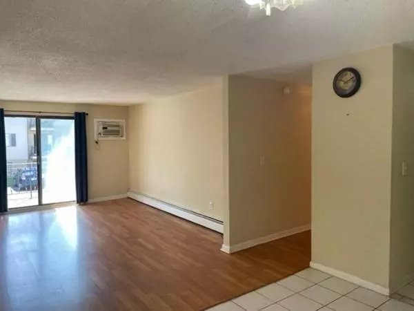 309 Pawtucket Blvd #14, Lowell, MA 01854