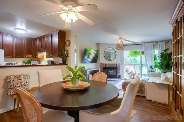 3513 Caminito Sierra #201, Carlsbad, CA 92009