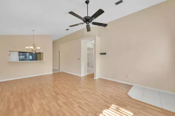 1149 NW Lombardy DR, Port Saint Lucie, FL 34986