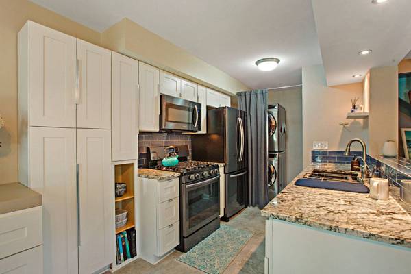 1323 Cove DR #204B, Prospect Heights, IL 60070