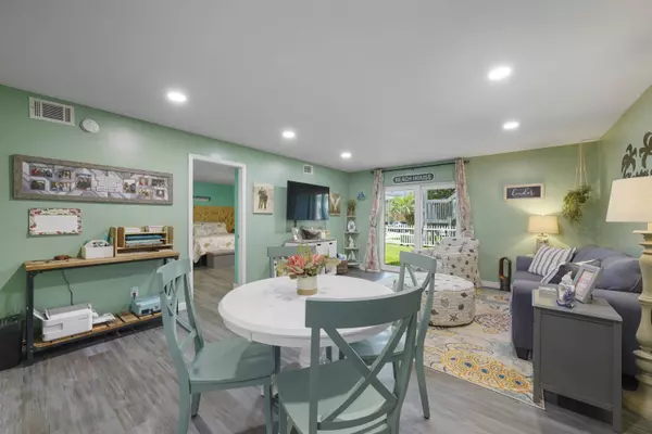 330 Bluefish Drive #103, Fort Walton Beach, FL 32548