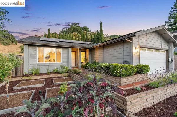 514 Falcon Way, Hercules, CA 94547