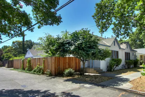 2217 11th ST, Sacramento, CA 95818