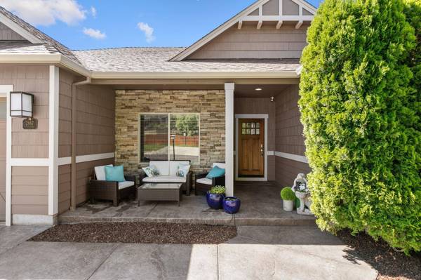 2867 Strasburg St, Medford, OR 97504