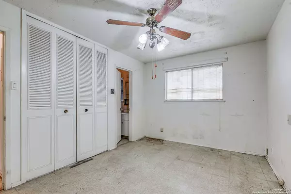 143 PEACH VALLEY DR, San Antonio, TX 78227-4551