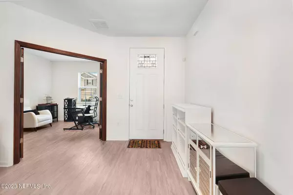 7620 SUNNYDALE LN, Jacksonville, FL 32256