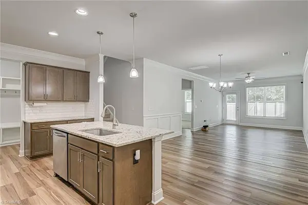 708 Riley LN, Greensboro, NC 27455