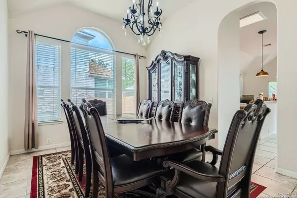 1736 Lookout Frst, San Antonio, TX 78260