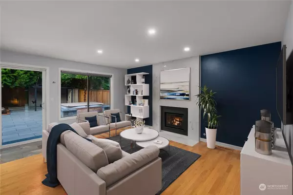 15602 159th AVE SE, Renton, WA 98058