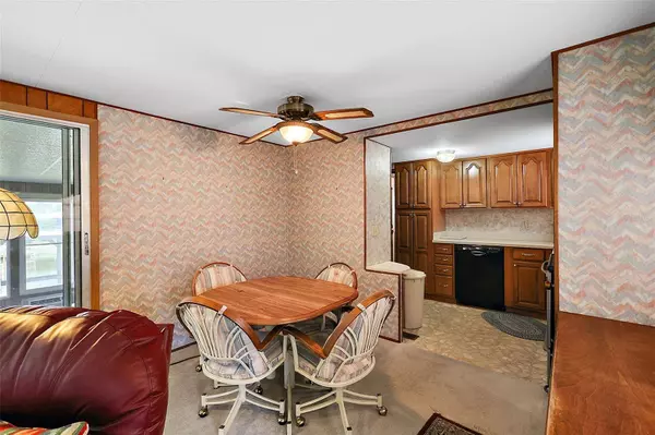 31616 TERRACE DR, Tavares, FL 32778