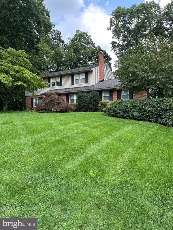 2703 BENSON CIR, Wilmington, DE 19810