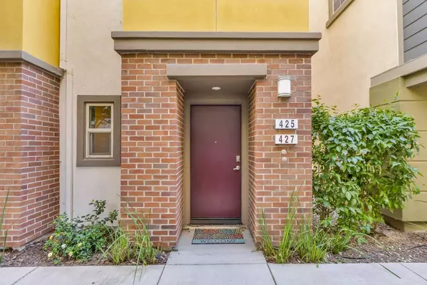 427 Lug LN, Sacramento, CA 95818