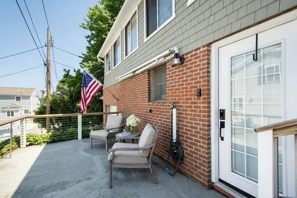 7 Adams Ave, Kingston, MA 02364