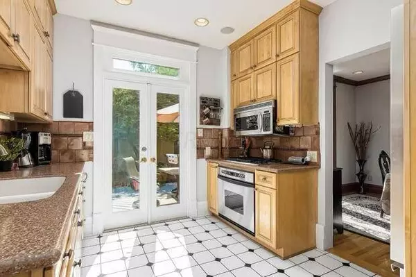 321 Tappan Street, Columbus, OH 43201