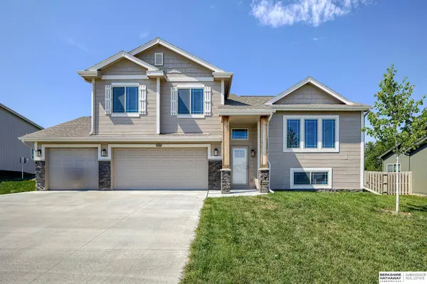 16702 Potter Street, Bennington, NE 68007