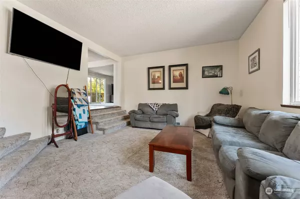 11816 122nd Avenue Ct E, Puyallup, WA 98374