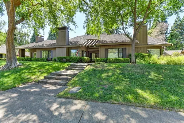 11426 Coloma Road, Gold River, CA 95670