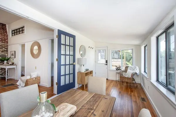 7 Adams Ave, Kingston, MA 02364