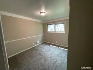 21748 EHLERT Avenue, Warren, MI 48089