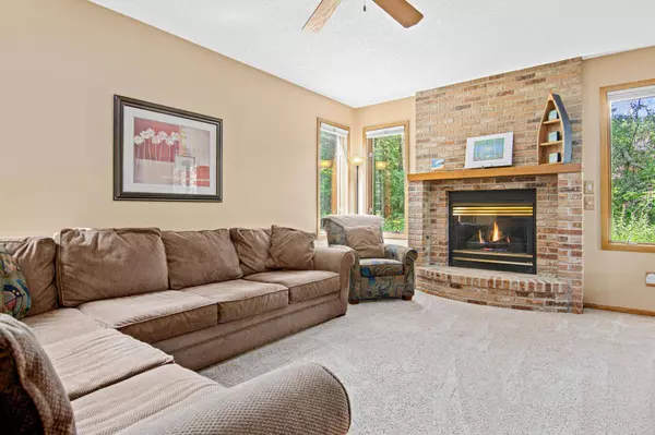 17865 Iten CT S, Lakeville, MN 55044