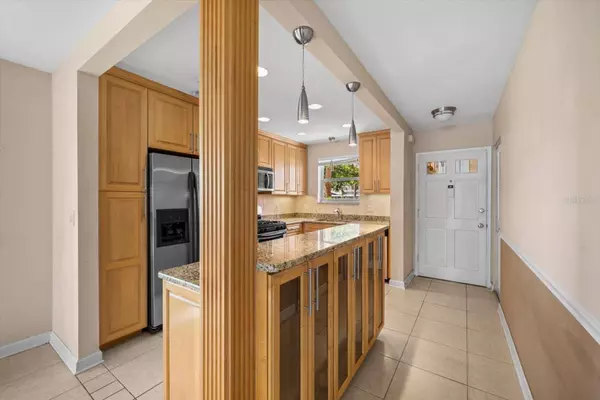 6025 SHORE BLVD S #115, Gulfport, FL 33707