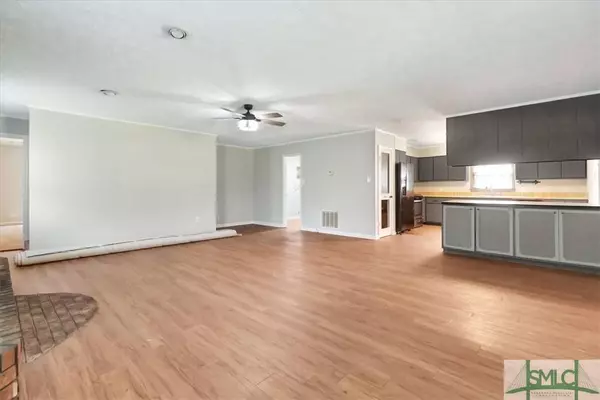 1006 N Columbia AVE, Rincon, GA 31326